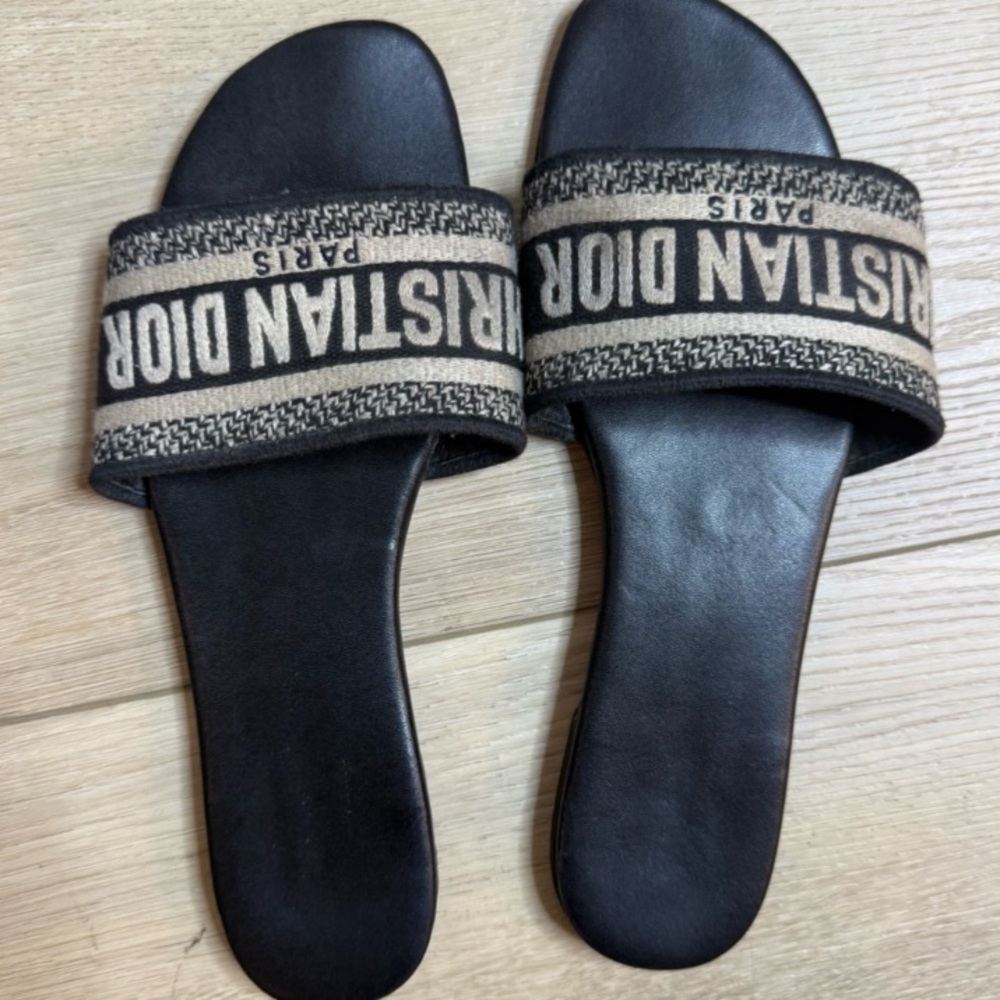 Dior Dway Slides Size 40